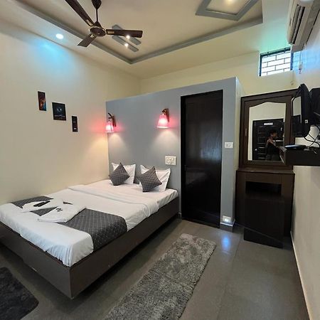 Vagator House Resort Goa Exterior photo