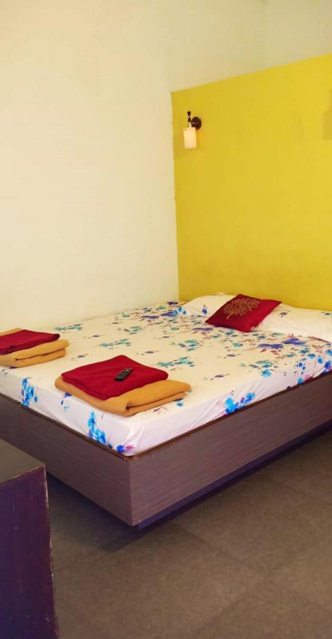 Vagator House Resort Goa Exterior photo